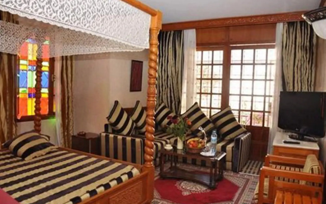 Отель Riad Dar Alhambra Марокко, Марракеш - отзывы, цены и фото номеров - забронировать отель Riad Dar Alhambra онлайн комната для гостей