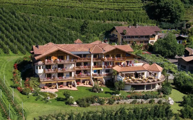 Hotel St. Kassian Лагундо вид на фасад