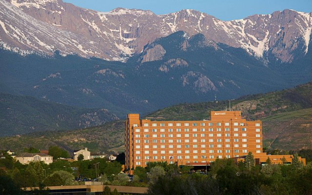 Отель Colorado Springs Marriott 4.