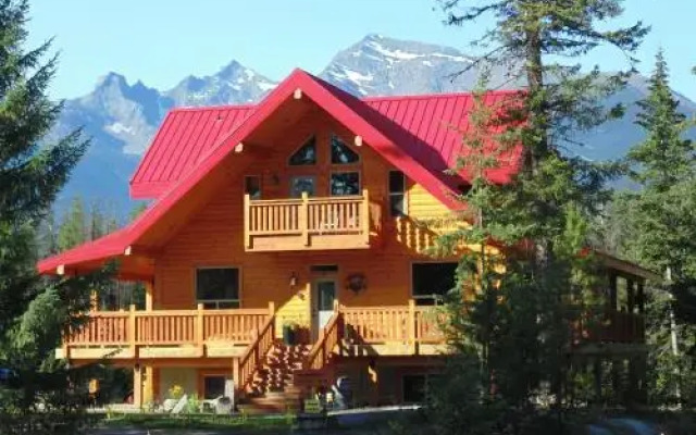 Отель TimberWolf Lodge-B&B вид на фасад