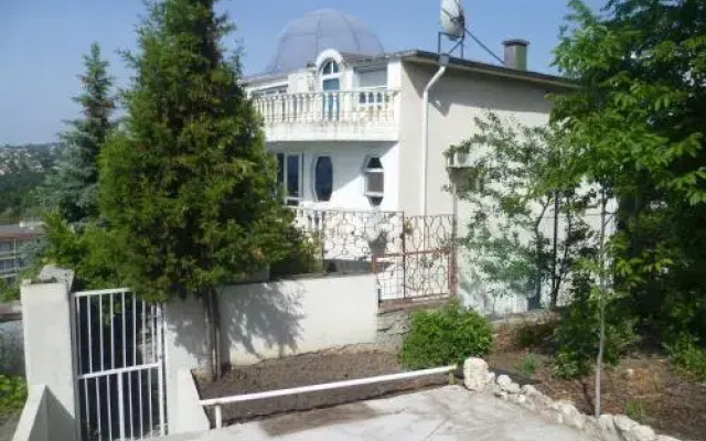 Отель Villa Fines вид на фасад