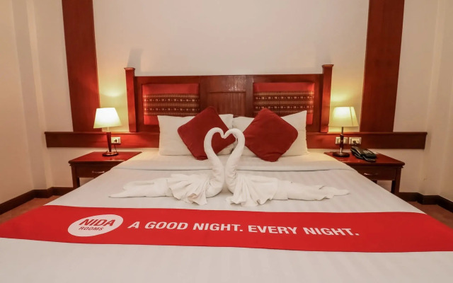 Отель Nida Rooms Patong Pier Palace вид на фасад