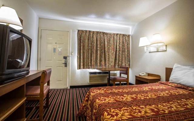 Rodeway Inn Charlotte