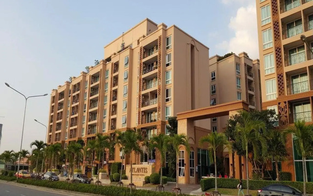 Отель Atlantis Condo Jomtien Pattaya By New Паттайя вид на фасад