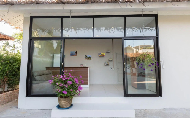 Отель Luxury Villa Pina Colada вид на фасад