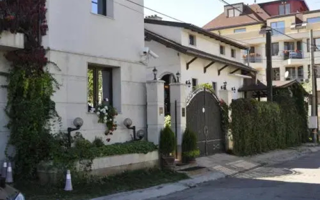 Hotel Complex Romantic вид на фасад