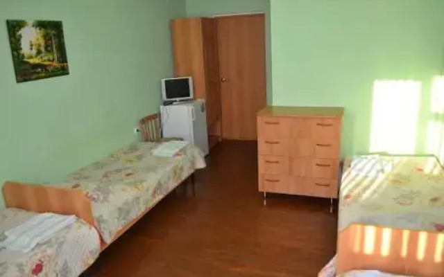 Guest house Izumrud
