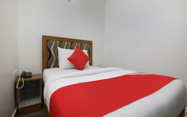 Hotel Wallstreet вид на фасад