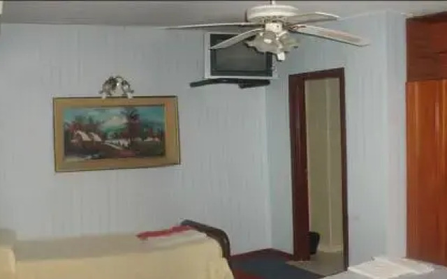 Acuarius Hotel