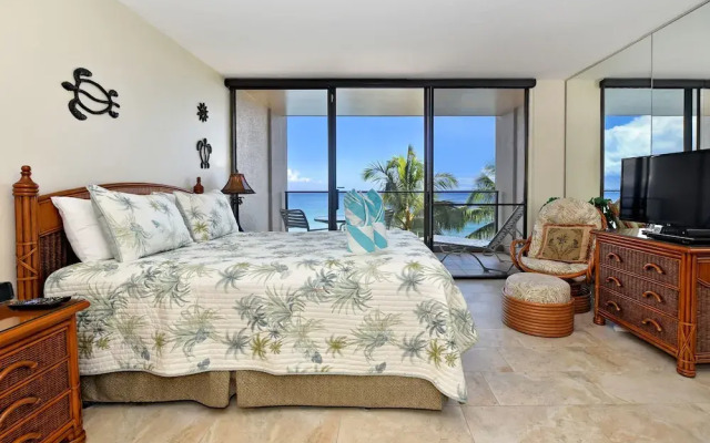 Mahana 713 by RedAwning