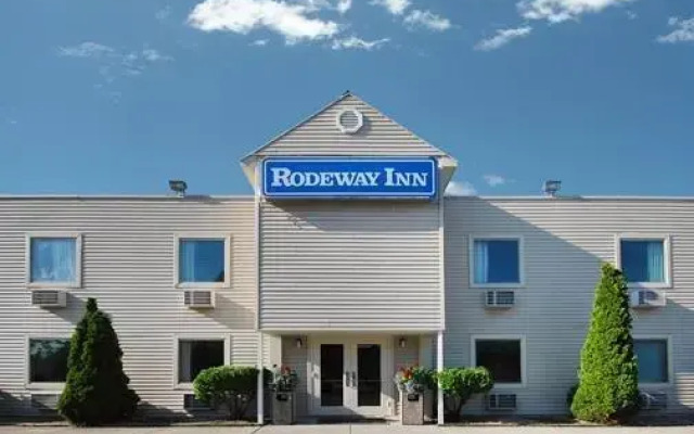 Отель Rodeway Inn North Columbus вид на фасад