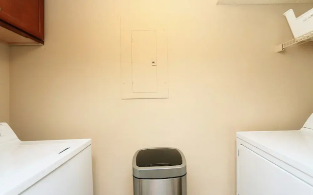 Deluxe Clearwater Apartment CP-614