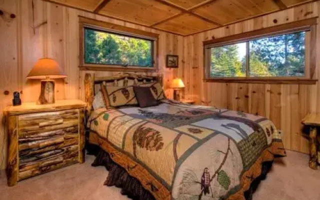 Tash Luxury Vacation Rental by RedAwning
