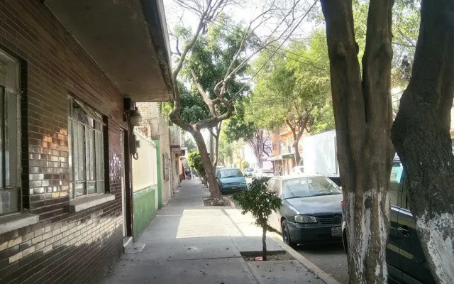 Отель Casa Alucarda Мехико вид на фасад