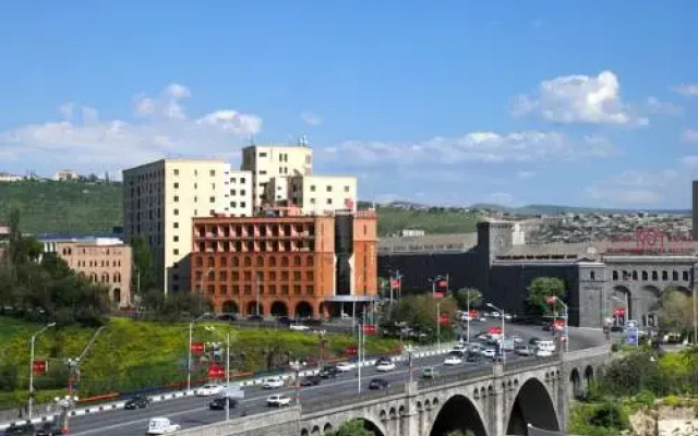 Отель Метрополь