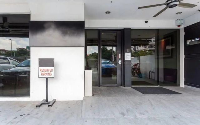Отель Zen Rooms Jalan Tun Razak Малайзия, Куала-Лумпур - отзывы, цены и фото номеров - забронировать отель Zen Rooms Jalan Tun Razak онлайн вид на фасад