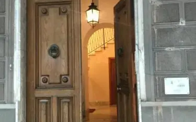 Отель Relais La Lanterne вид на фасад