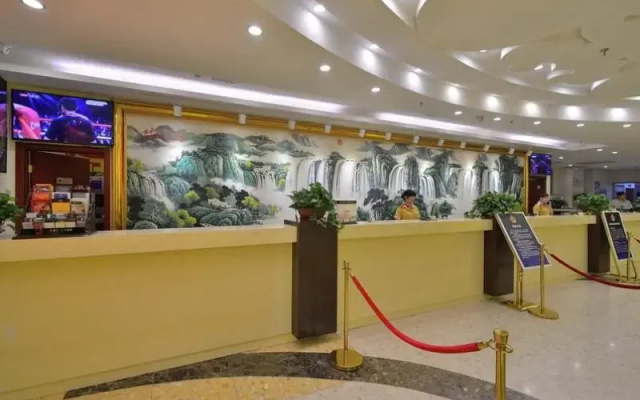 Greentree Alliance Beijing West Railway Station North Square Hotel
