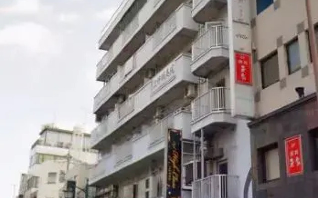 Апартаменты Flower Apartment In Kawaguchi вид на фасад