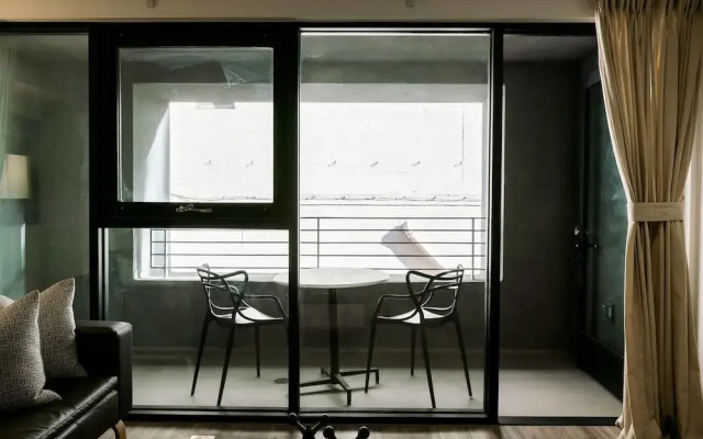 Amazing Spacious 2-Bd / 2-Bath Apartment In Dtla