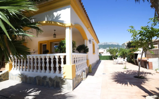 Отель Villa Paniagua вид на фасад