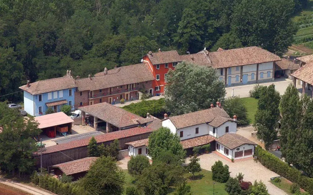 Отель Agriturismo Cascina Caremma Бесате вид на фасад