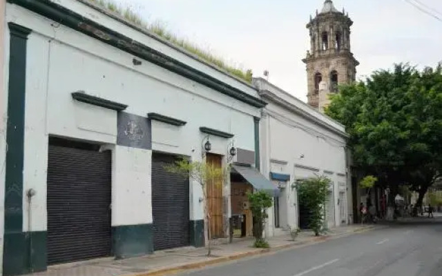 Отель Casa Guadalupe GDL вид на фасад