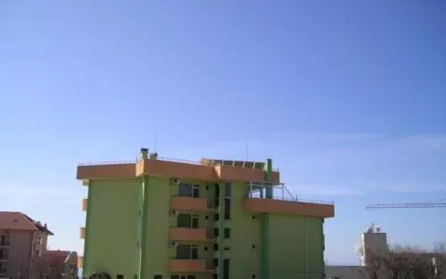 Отель Anelia Family Hotel Болгария, Балчик - отзывы, цены и фото номеров - забронировать отель Anelia Family Hotel онлайн вид на фасад