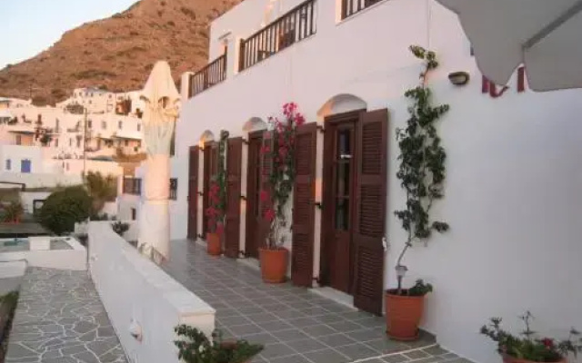 Kiki Hotel
