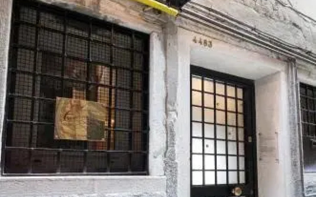 Отель Locanda Cavanella Италия, Венеция - отзывы, цены и фото номеров - забронировать отель Locanda Cavanella онлайн вид на фасад