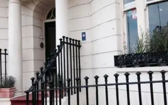 Hotel 360 вид на фасад