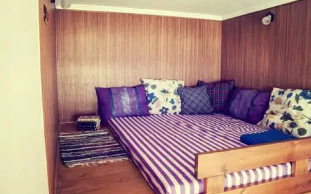 Magic Bus Hostel Lviv комната для гостей