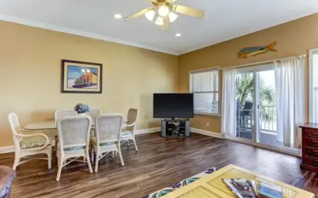 211 S Fletcher