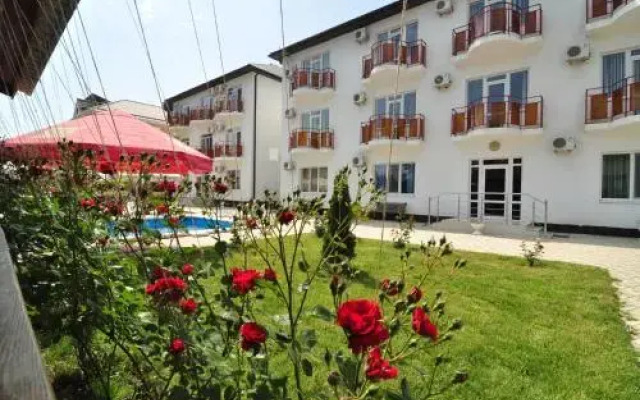 Гостиница More y Nas Guest House в Анапе отзывы, цены и фото номеров - забронировать гостиницу More y Nas Guest House онлайн Анапа вид на фасад