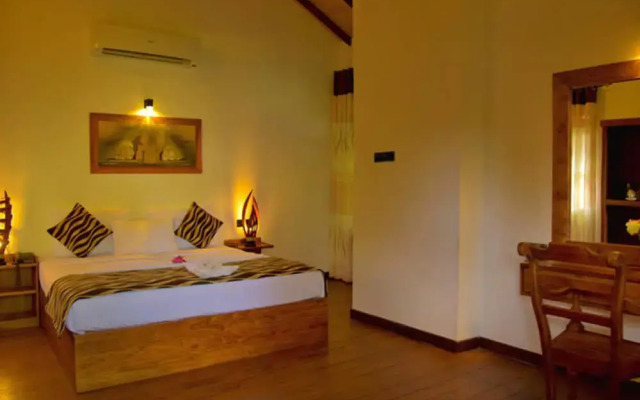 Отель Crown Monarch Diyamankada Nature Resort комната для гостей