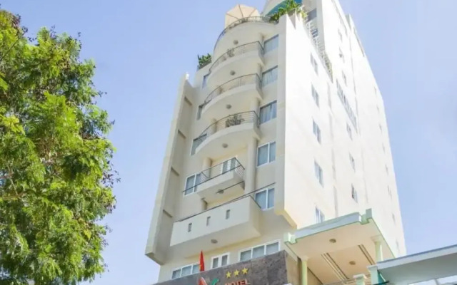 Copac Hotel Нячанг вид на фасад