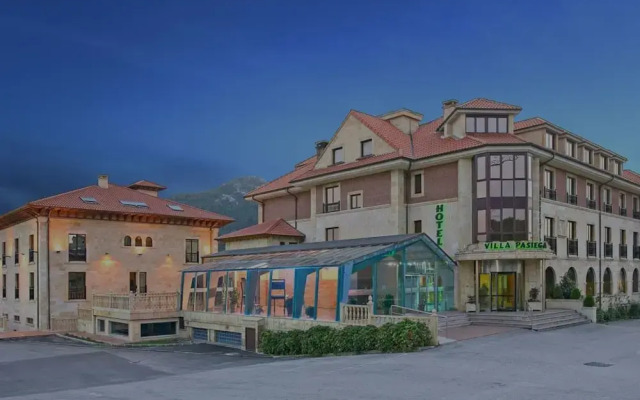 Hotel Villa Pasiega вид на фасад