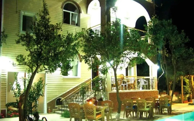 Ipek Boutique Hotel вид на фасад