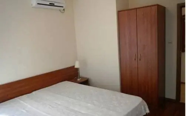 Апартаменты Apartment in Elit 3 Apartcomplex комната для гостей