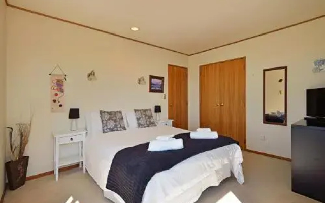Cliff-top Holiday Home