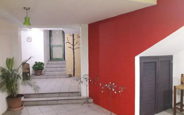 Отель Honduras Executive Inn at Palmira Гондурас, Тегусигальпа - отзывы, цены и фото номеров - забронировать отель Honduras Executive Inn at Palmira онлайн вид на фасад