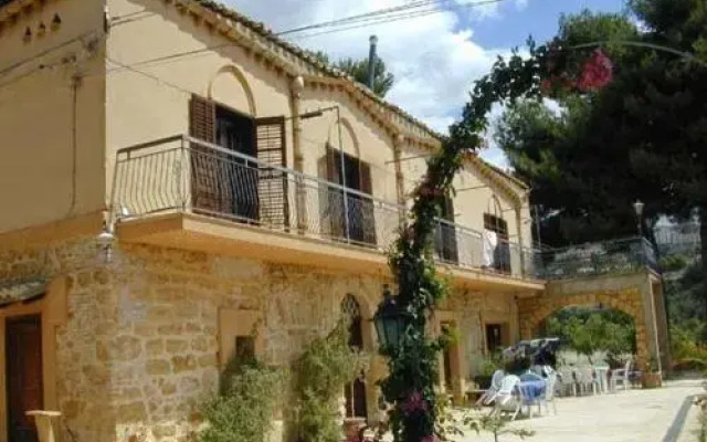 Отель B&B Villa San Marco Агридженто вид на фасад