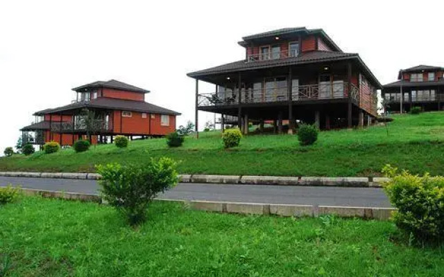 Отель Obudu Mountain Resort Нигерия, Обуду - отзывы, цены и фото номеров - забронировать отель Obudu Mountain Resort онлайн вид на фасад