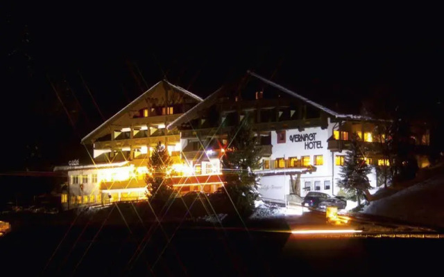 Hotel Vernagt Сеналес вид на фасад