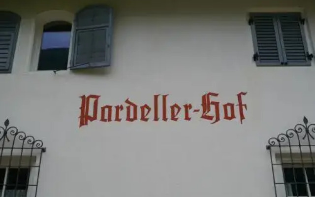 Отель Pardellerhof Марленго вид на фасад