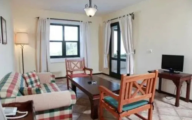 Отель Pinepark Holiday Club комната для гостей