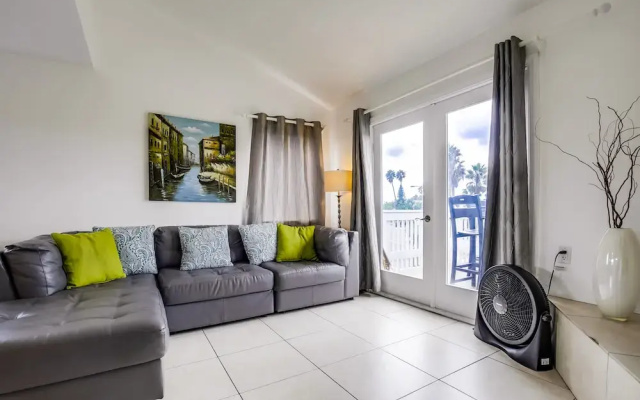 OB Loungin 1 - 3 Br Condo