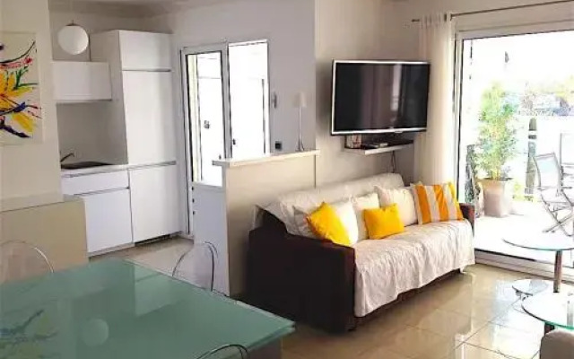 Отель Royal Palm 218 комната для гостей