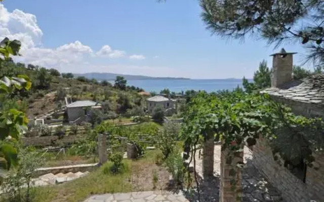 Arsinoi Stonehouses