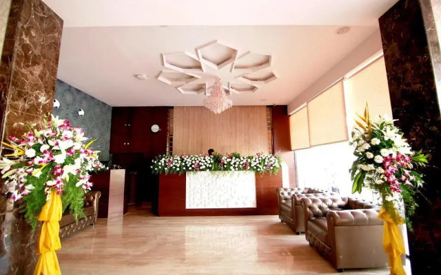Savoury Business Hotel